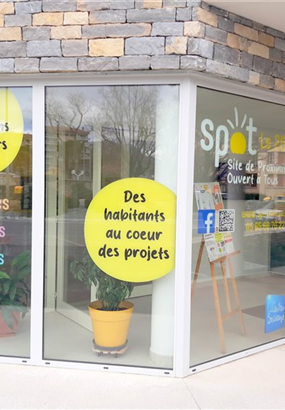 Spot le 260 et La Tour